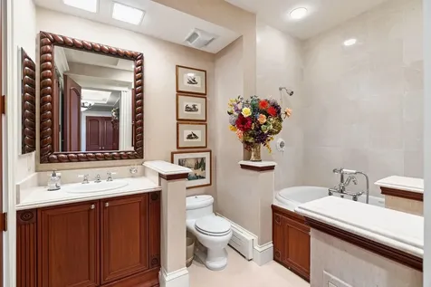 17 Seaview Avenue Kennebunkport ME 04046