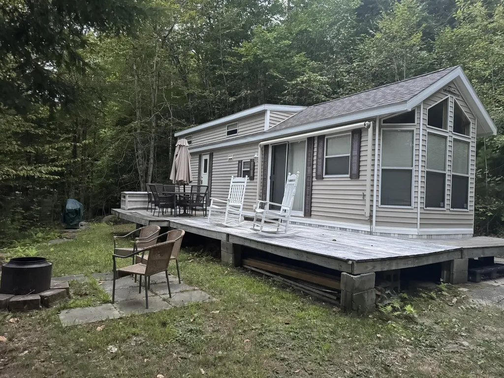 46 Chipmunk Lane Monmouth ME 04259