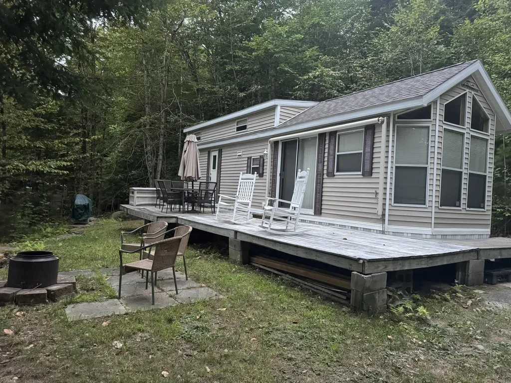 46 Chipmunk Lane Monmouth ME 04259