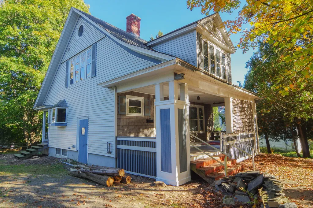 14 School Street Dexter ME 04930