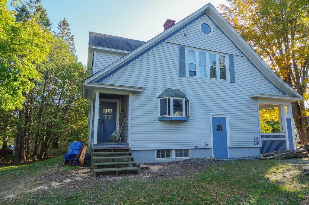 14 School Street Dexter ME 04930