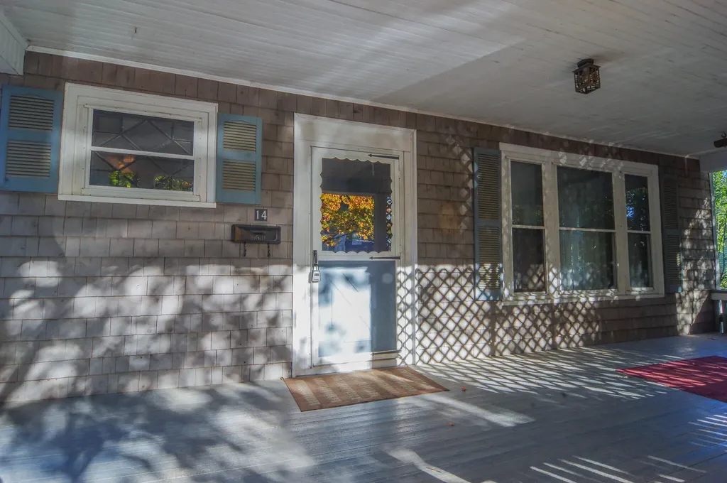 14 School Street Dexter ME 04930