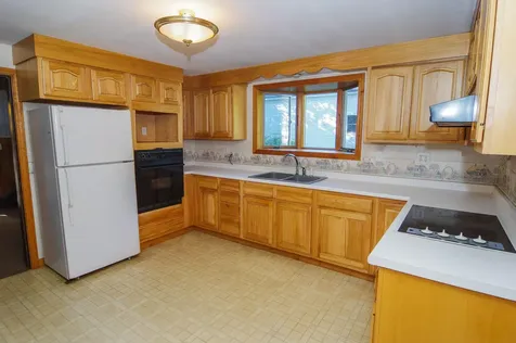 14 School Street Dexter ME 04930