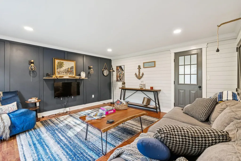 12 Harbor Heights Harpswell ME 04079