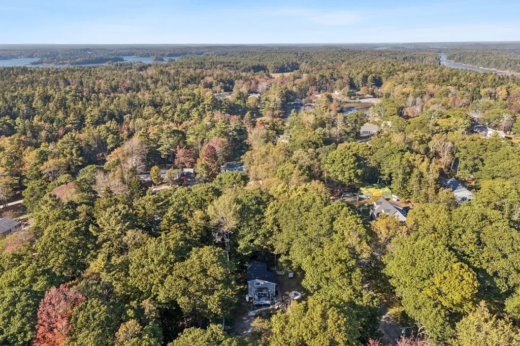 12 Harbor Heights Harpswell ME 04079