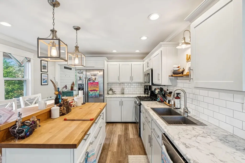 12 Harbor Heights Harpswell ME 04079