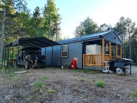 40 Trails End Lincoln ME 04457