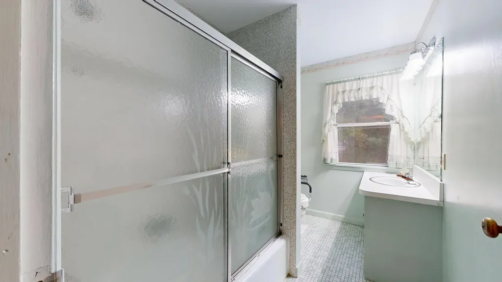 246 Montello Street Lewiston ME 04240