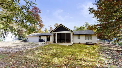 7 Russell Drive Sanford ME 04083