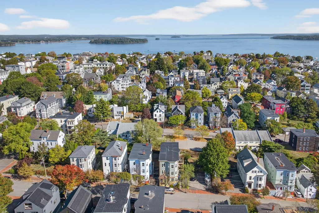 21 Sheridan Street Portland ME 04101
