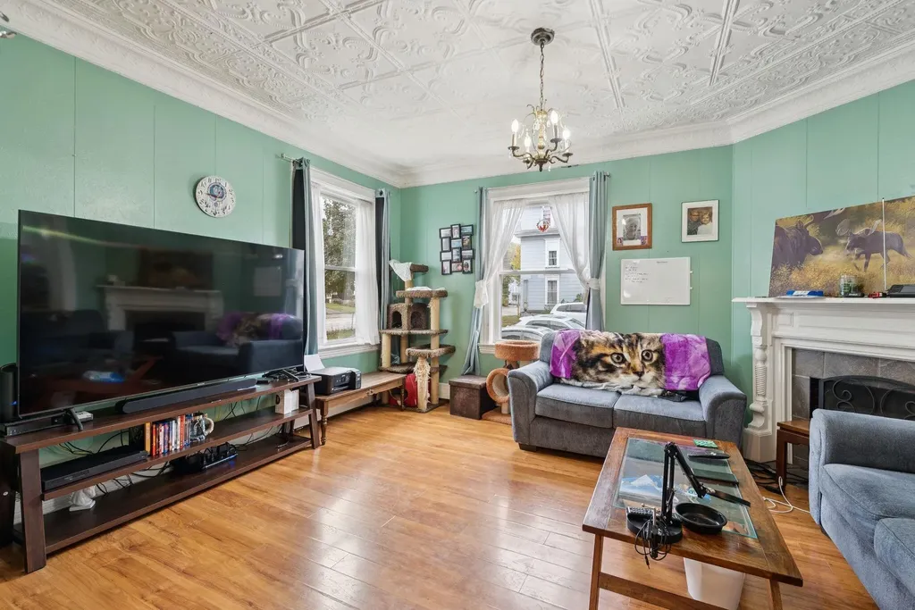 43 Elm Street Auburn ME 04210