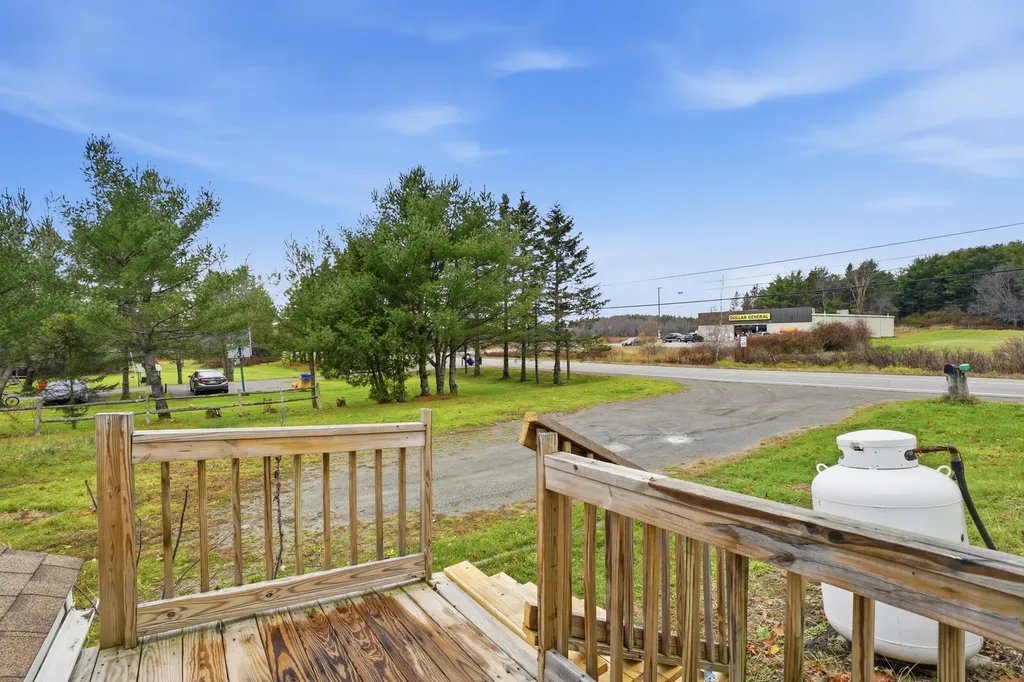 879 Hudson Road Glenburn ME 04401