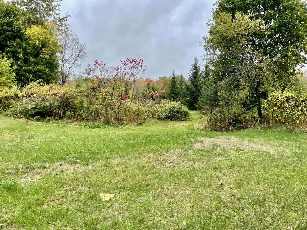 879 Hudson Road Glenburn ME 04401