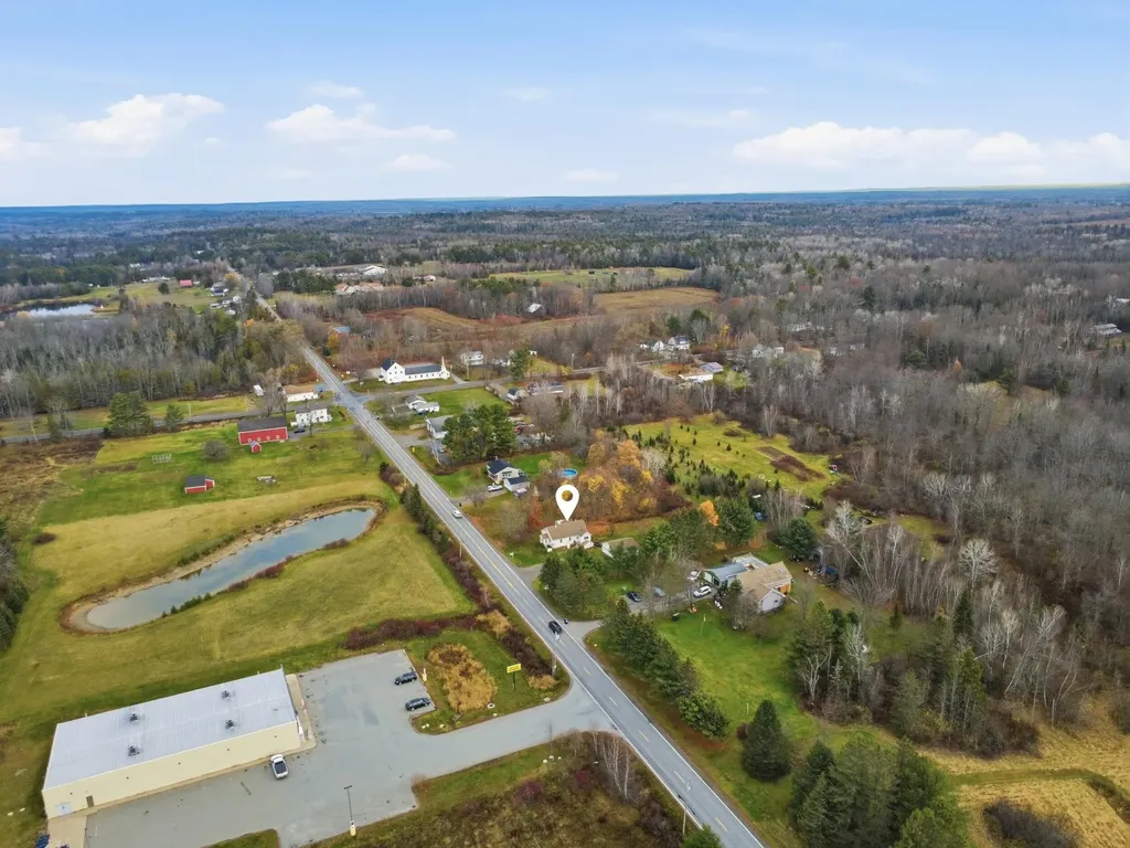 879 Hudson Road Glenburn ME 04401