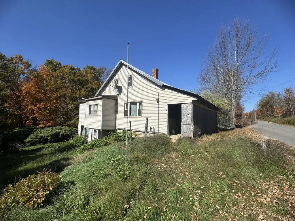 1067 Water Street Ripley ME 04930