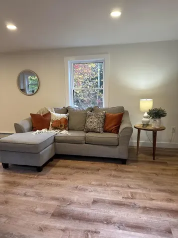 19 Estate Road Naples ME 04055