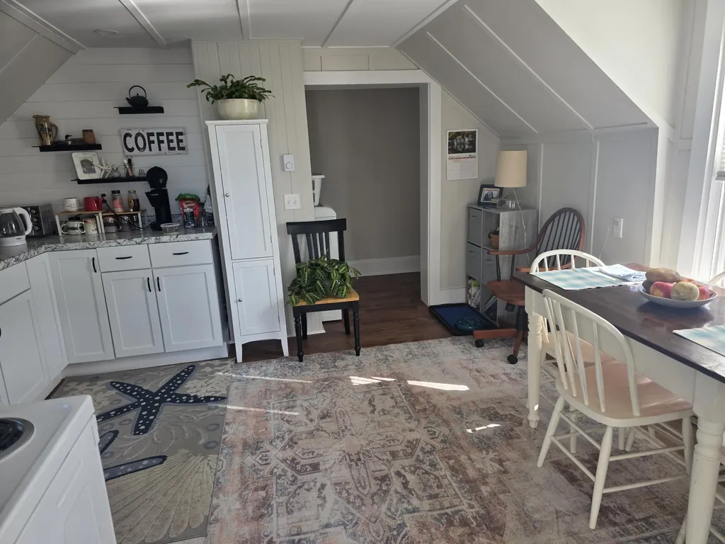 12 Gay Street Rockland ME 04841
