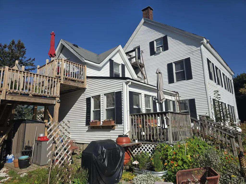 12 Gay Street Rockland ME 04841