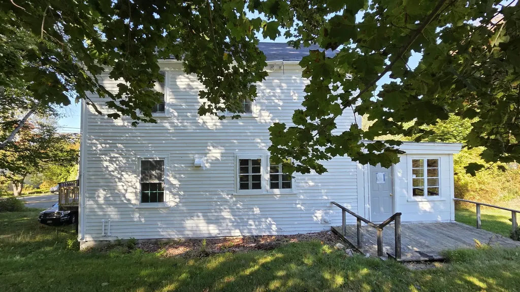 195 River Road Bucksport ME 04416