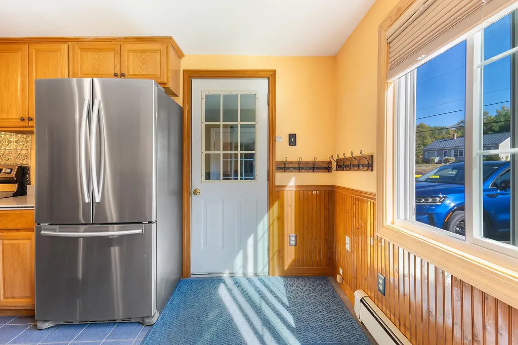 10 Loon Pond Road Sabattus ME 04280