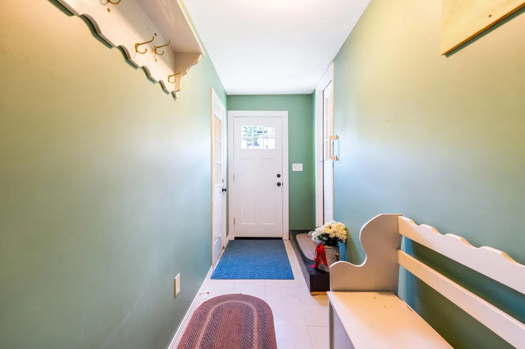 10 Loon Pond Road Sabattus ME 04280
