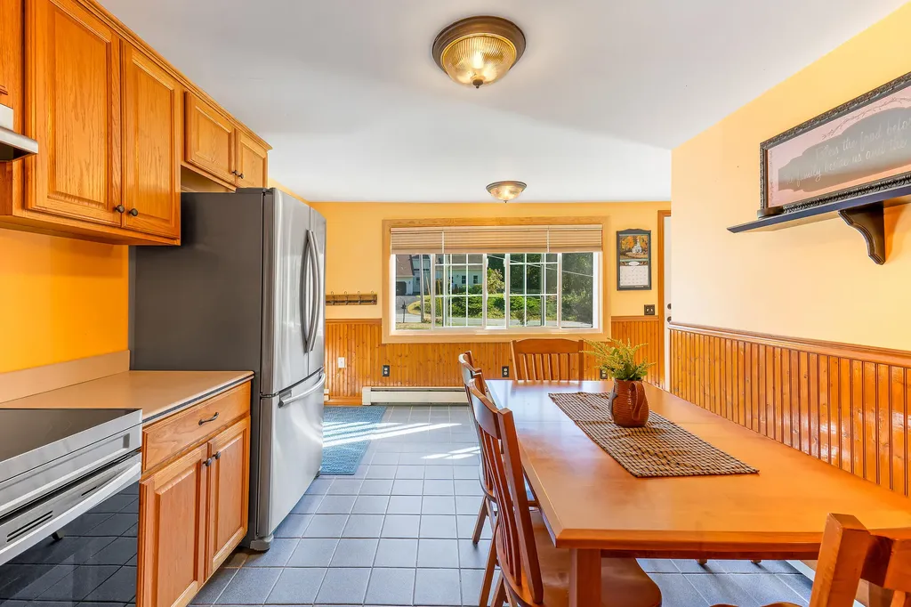 10 Loon Pond Road Sabattus ME 04280