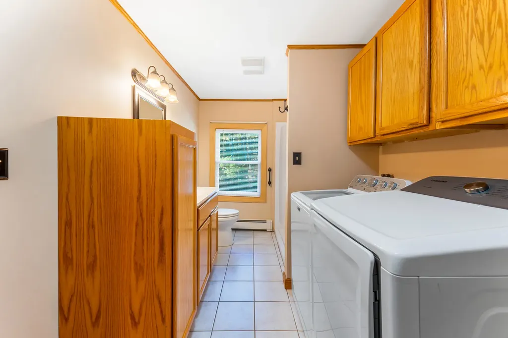 10 Loon Pond Road Sabattus ME 04280