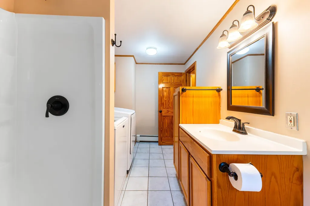 10 Loon Pond Road Sabattus ME 04280