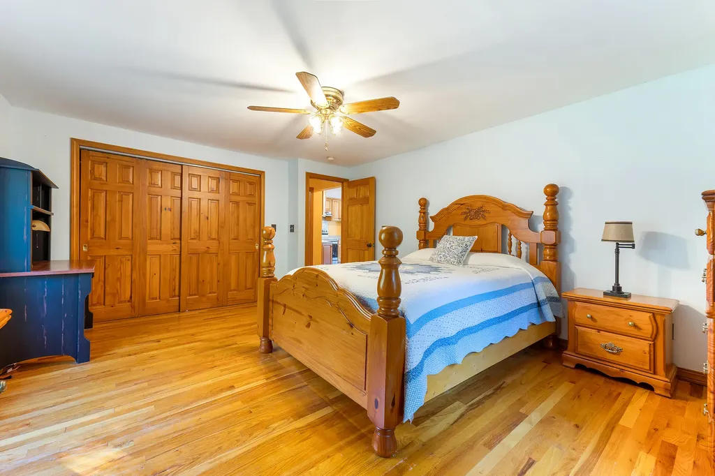 10 Loon Pond Road Sabattus ME 04280