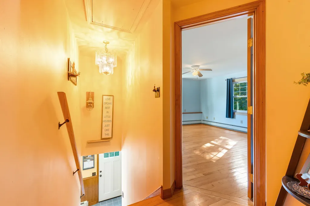 10 Loon Pond Road Sabattus ME 04280