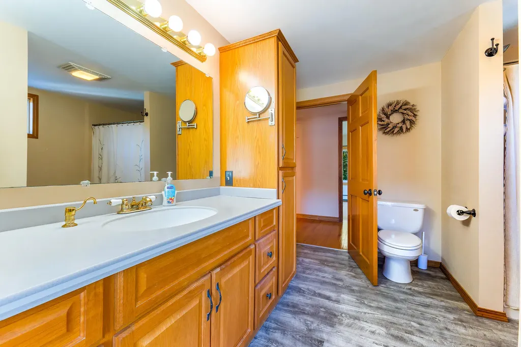 10 Loon Pond Road Sabattus ME 04280