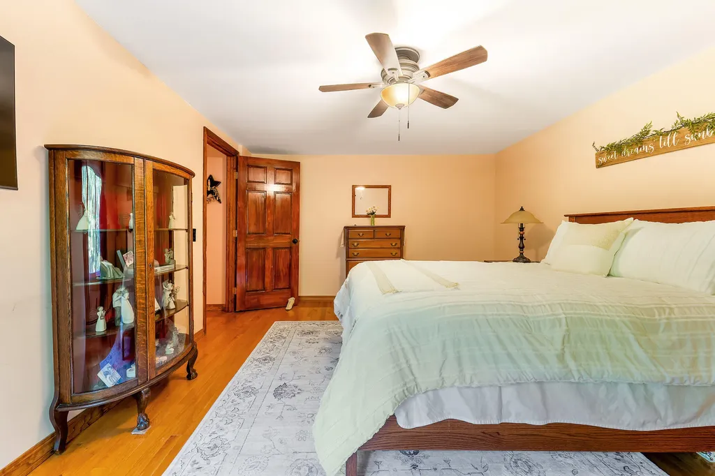 10 Loon Pond Road Sabattus ME 04280