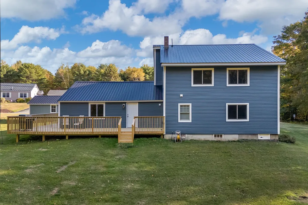 10 Loon Pond Road Sabattus ME 04280