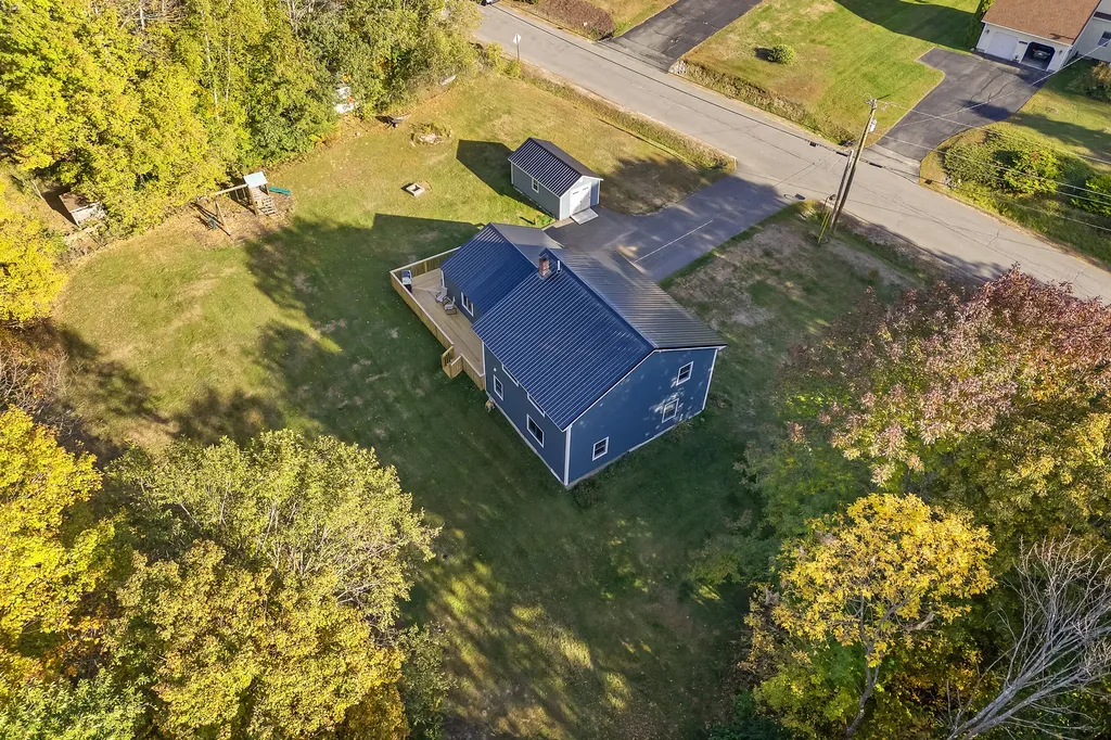 10 Loon Pond Road Sabattus ME 04280