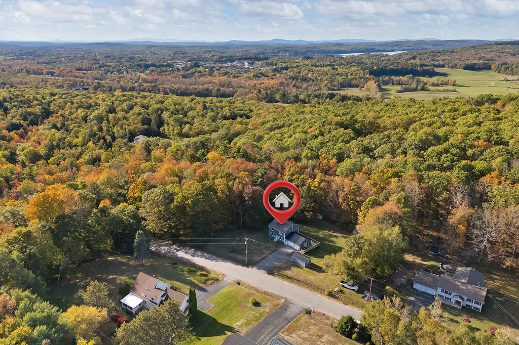 10 Loon Pond Road Sabattus ME 04280