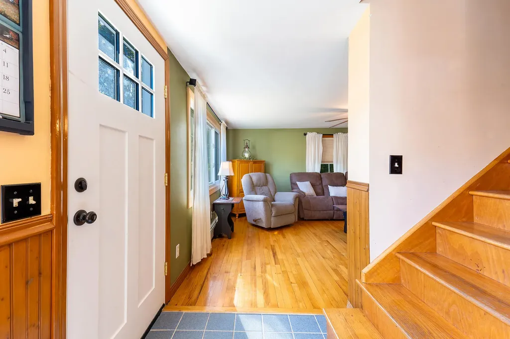 10 Loon Pond Road Sabattus ME 04280