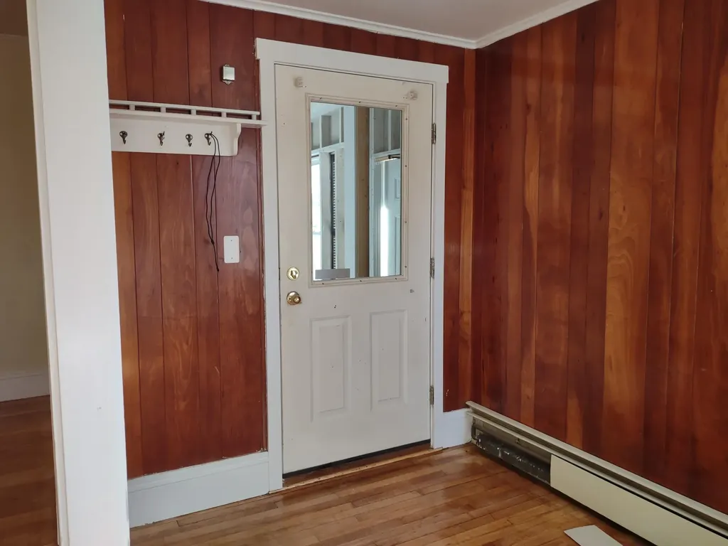 33 Washington Street Augusta ME 04330