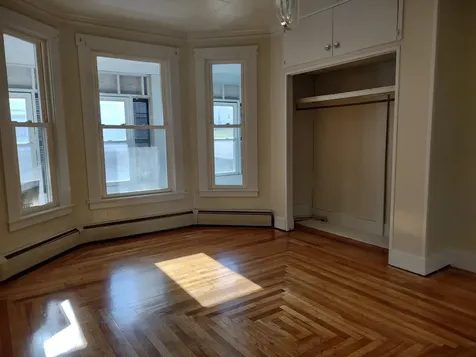 33 Washington Street Augusta ME 04330