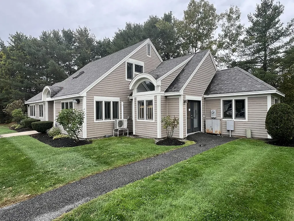 62 Portland Road Kennebunk ME 04043