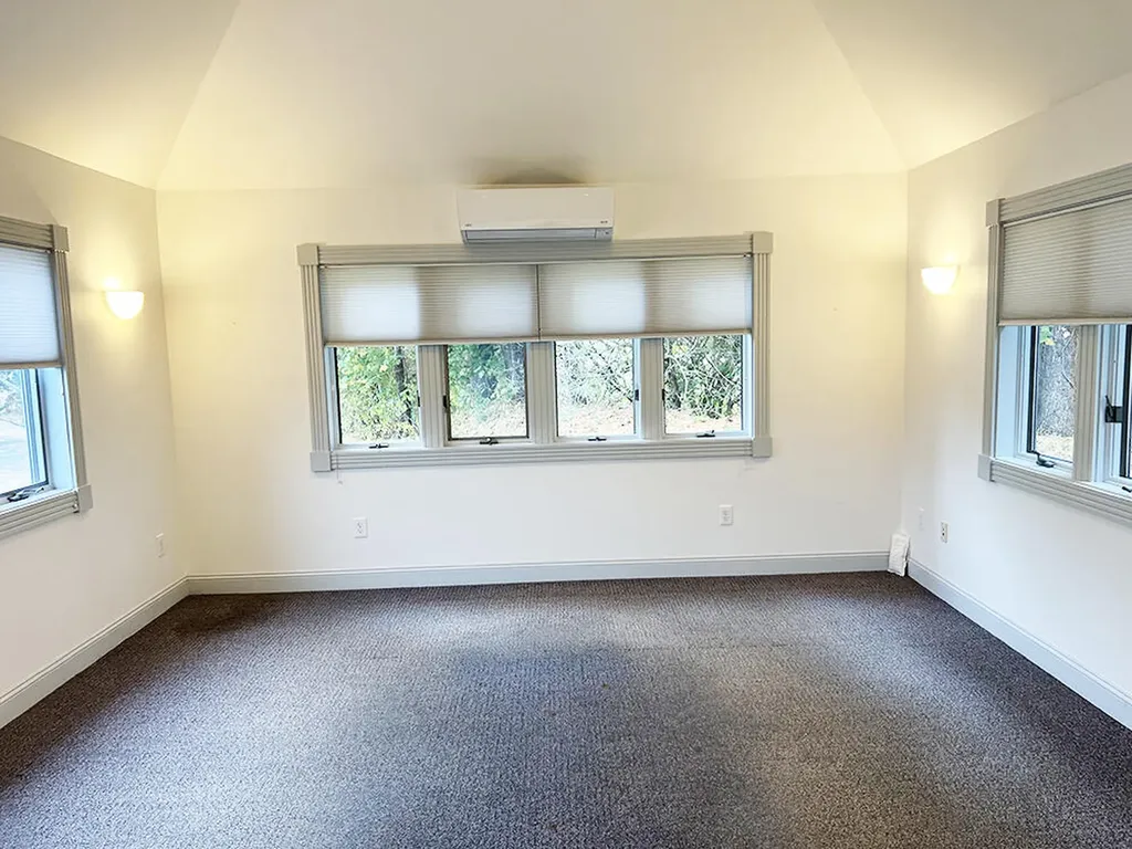 62 Portland Road Kennebunk ME 04043