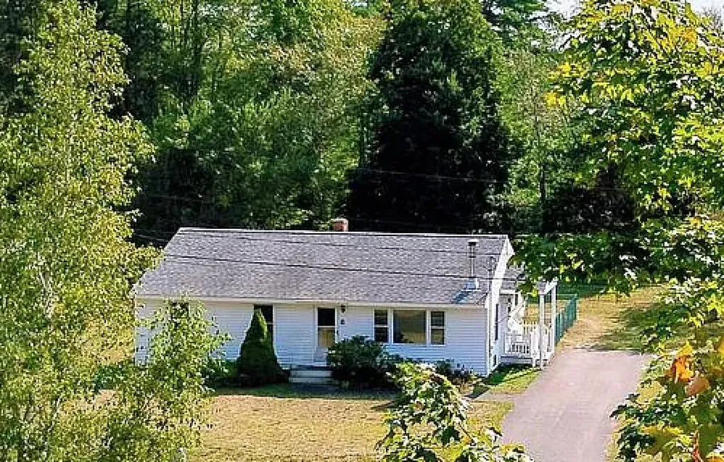 8 Atwood Lane Brunswick ME 04011