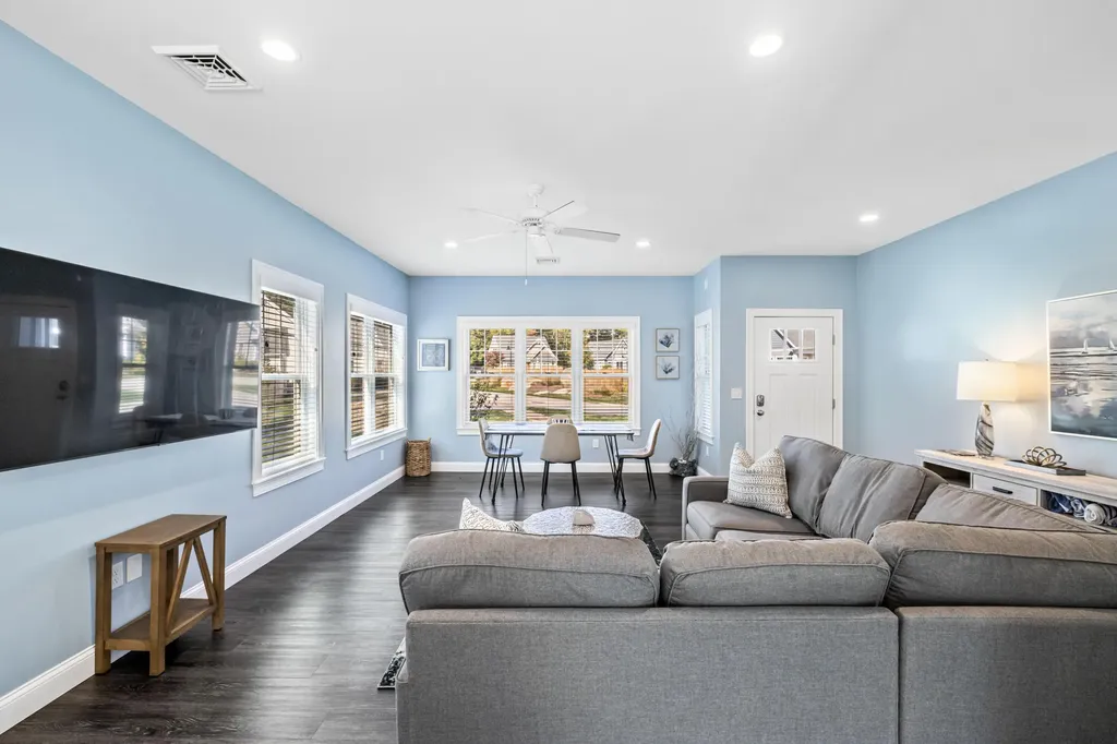16 Sunrise Lane Arundel ME 04046