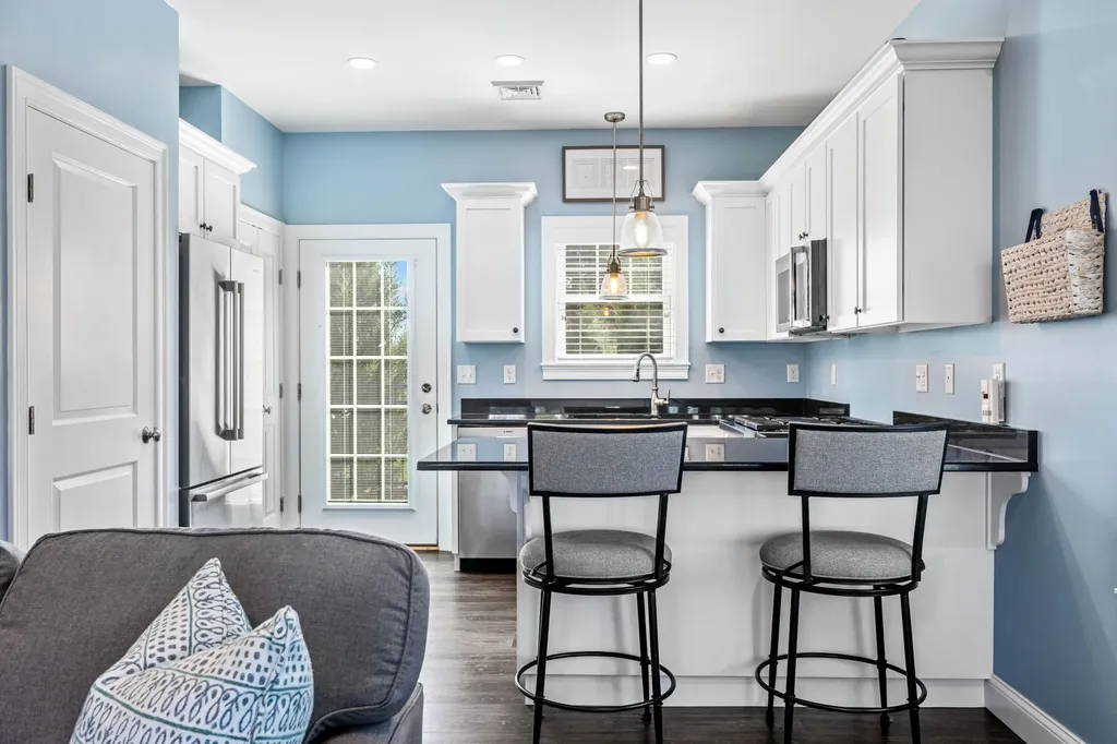 16 Sunrise Lane Arundel ME 04046