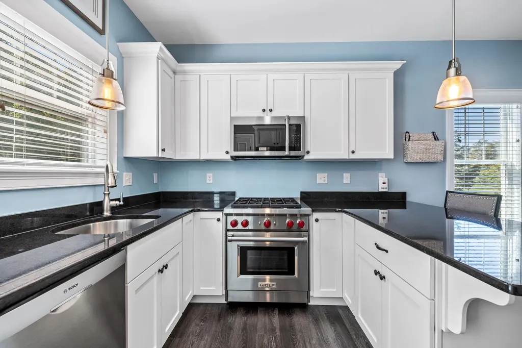 16 Sunrise Lane Arundel ME 04046