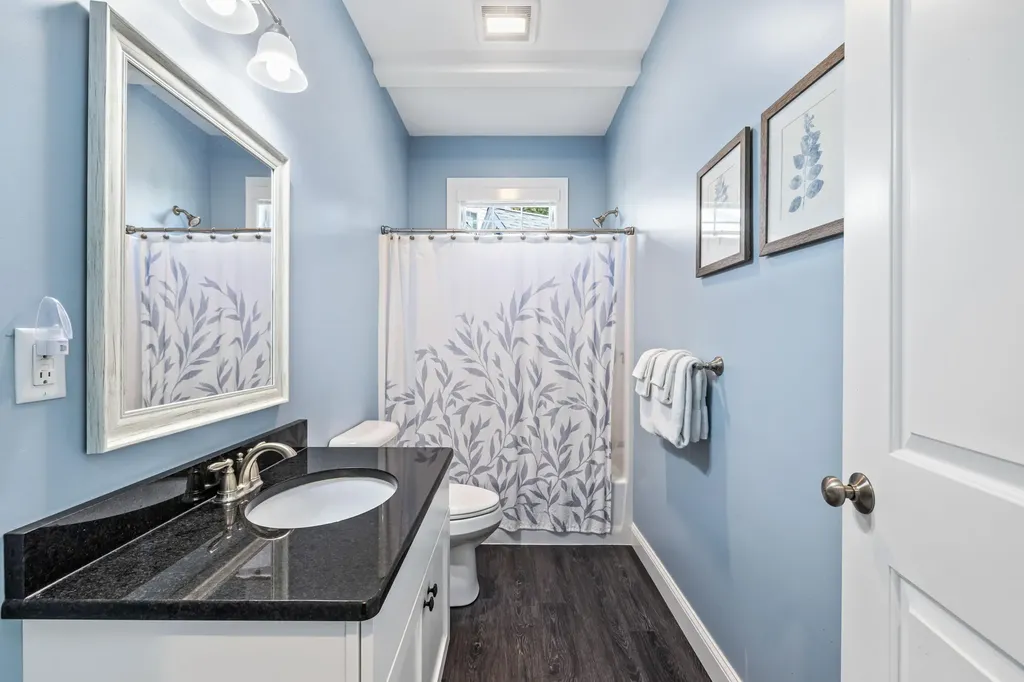 16 Sunrise Lane Arundel ME 04046