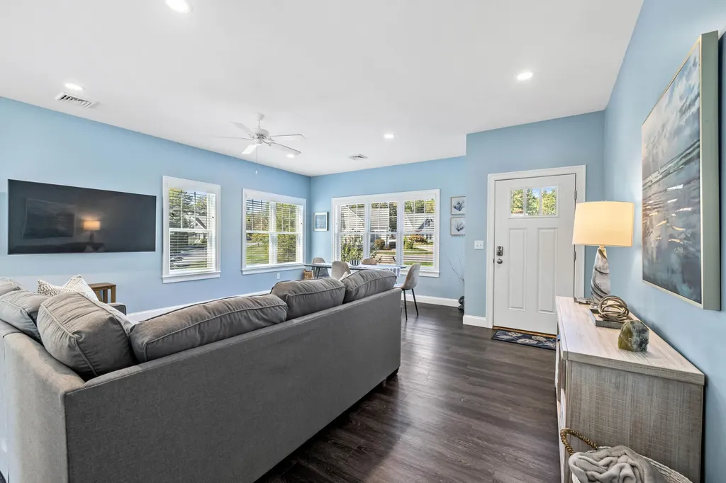 16 Sunrise Lane Arundel ME 04046