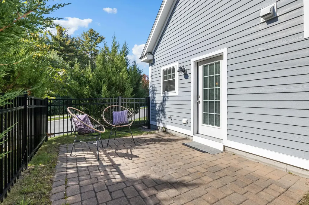 16 Sunrise Lane Arundel ME 04046