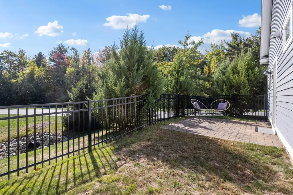 16 Sunrise Lane Arundel ME 04046