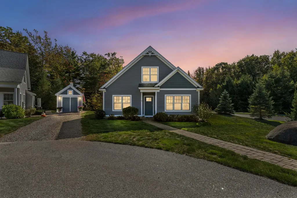 16 Sunrise Lane Arundel ME 04046