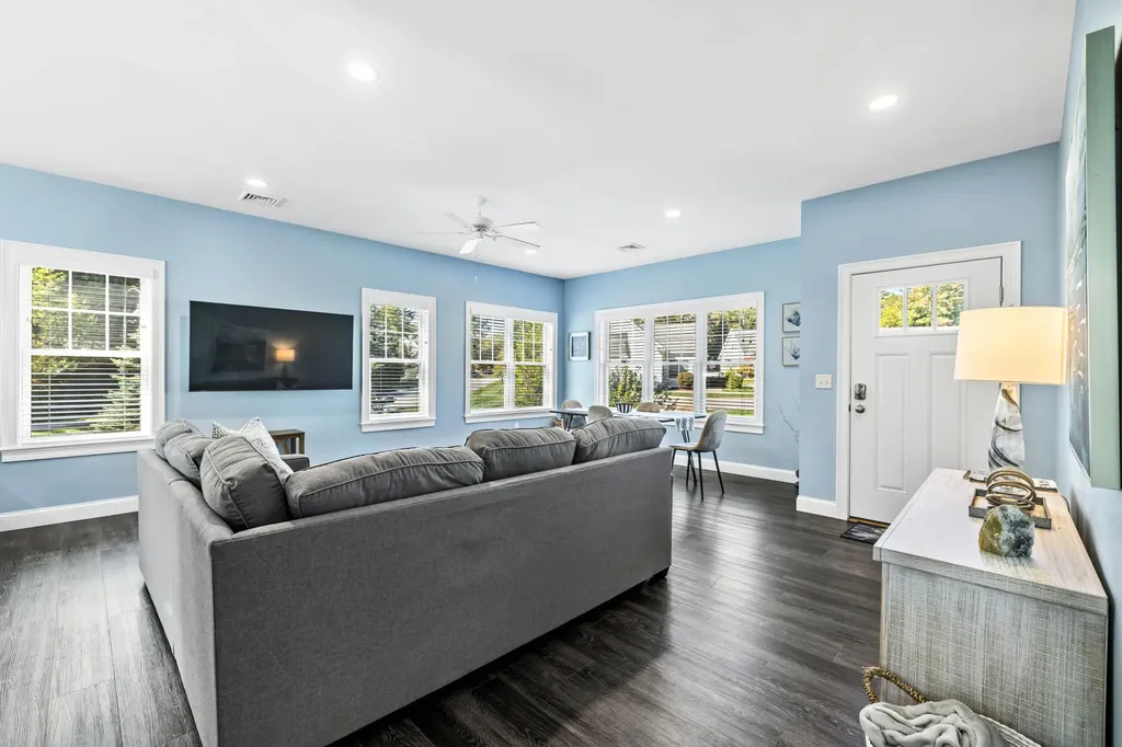 16 Sunrise Lane Arundel ME 04046